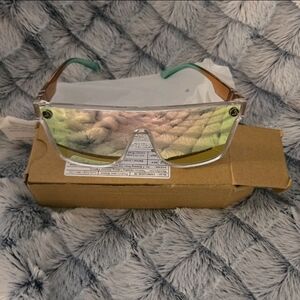 Stylish Transparent Sunglasses with Yellow Lenses